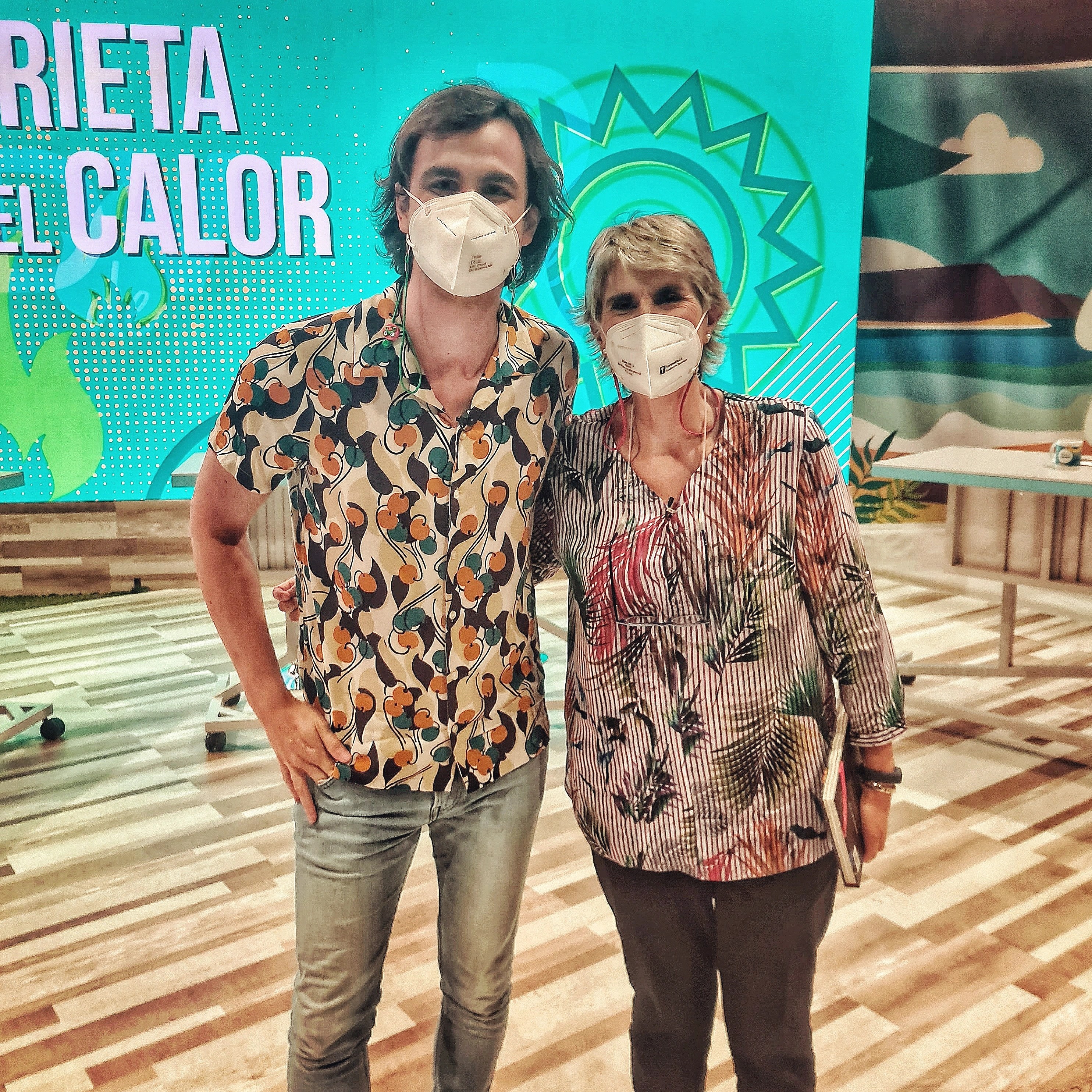 Fede Arias en Días de Verano en La 1 de RTVE con Paloma del Río